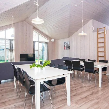 Summer House With Pool, Sauna Σπίτι διακοπών