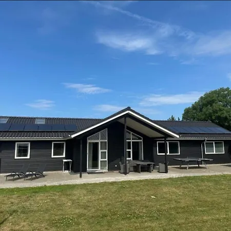 4 Star In Romo Holiday home